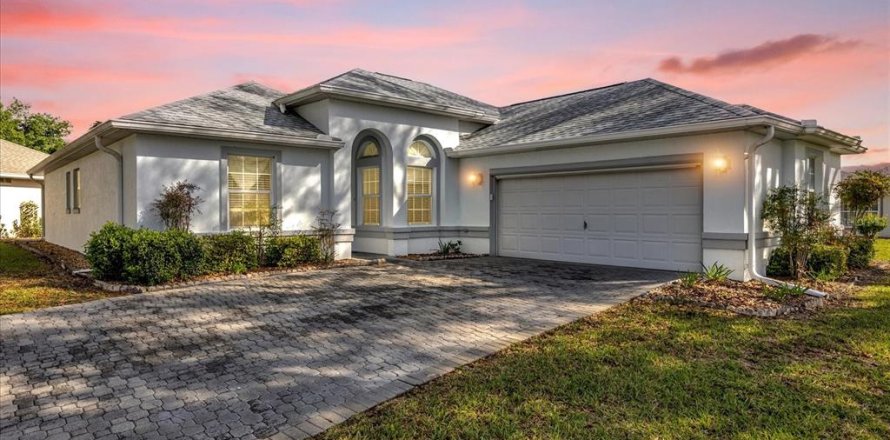 Casa en Ocala, Florida 2 dormitorios, 127.09 m2 № 2120619