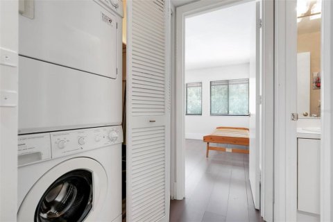 Condo in Sarasota, Florida, 2 bedrooms  № 1879560 - photo 26