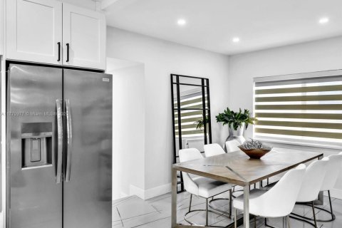 Купить виллу или дом в Майами, Флорида 3 спальни, 137.03м2, № 1957478 - фото 22