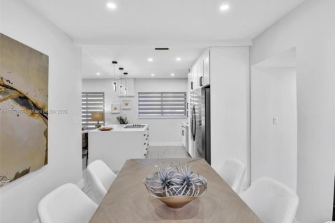 Купить виллу или дом в Майами, Флорида 3 спальни, 137.03м2, № 1957478 - фото 25