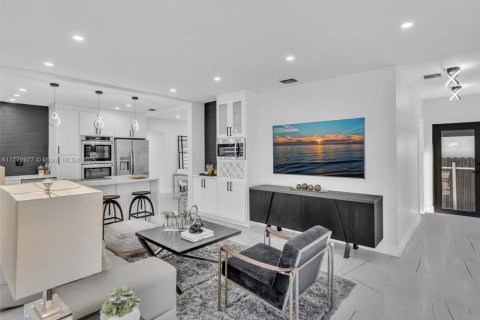 Купить виллу или дом в Майами, Флорида 3 спальни, 137.03м2, № 1957478 - фото 7