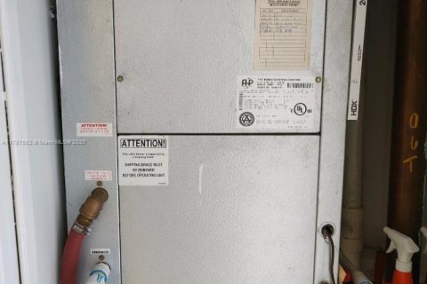 Condominio en venta en Aventura, Florida, 2 dormitorios, 105.17 m2 № 2034320 - foto 12