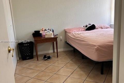 Condo in Sweetwater, Florida, 2 bedrooms  № 2077772 - photo 8