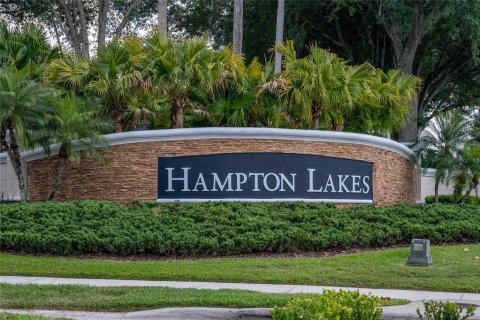 House in Davenport, Florida 5 bedrooms, 320.51 sq.m. № 2217728