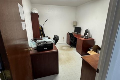 Commercial property in Gainesville, Florida 207.92 sq.m. № 1910437 - photo 6