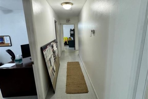 Commercial property in Gainesville, Florida 207.92 sq.m. № 1910437 - photo 16