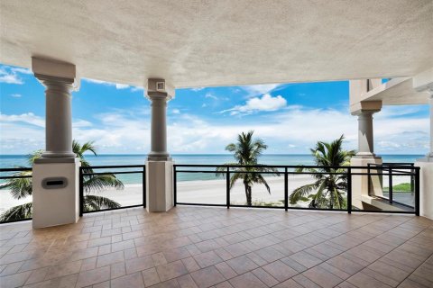 Condo in Longboat Key, Florida, 3 bedrooms  № 1883403 - photo 2