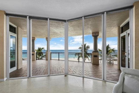 Condo in Longboat Key, Florida, 3 bedrooms  № 1883403 - photo 7