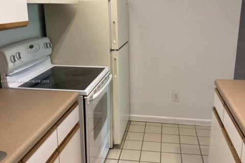 Copropriété à vendre à Pompano Beach, Floride: 1 chambre, 58.81 m2 № 1980709 - photo 7