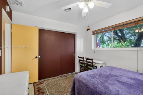 House in Hollywood, Florida 3 bedrooms, 147.53 sq.m. № 2063247 - photo 17