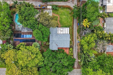 House in Hollywood, Florida 3 bedrooms, 147.53 sq.m. № 2063247 - photo 3