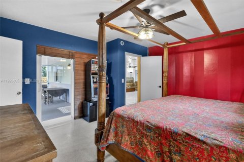 House in Hollywood, Florida 3 bedrooms, 147.53 sq.m. № 2063247 - photo 10