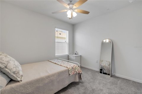 House in New Smyrna Beach, Florida 4 bedrooms, 169.83 sq.m. № 2237308 - photo 8