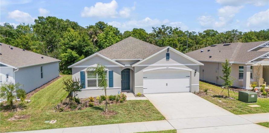 House in New Smyrna Beach, Florida 4 bedrooms, 169.83 sq.m. № 2237308
