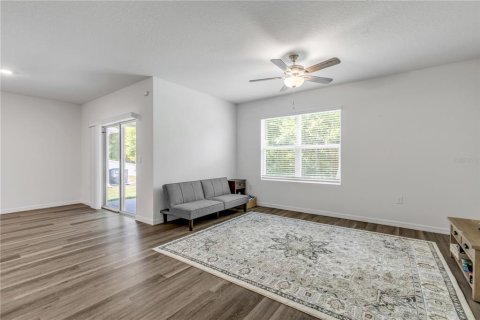 House in New Smyrna Beach, Florida 4 bedrooms, 169.83 sq.m. № 2237308 - photo 25