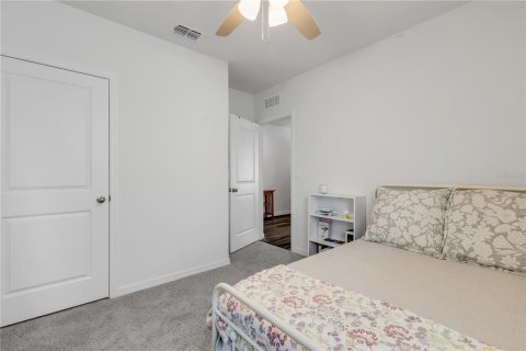 House in New Smyrna Beach, Florida 4 bedrooms, 169.83 sq.m. № 2237308 - photo 9