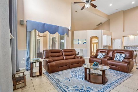 House in Ocoee, Florida 4 bedrooms, 301.47 sq.m. № 2258719 - photo 7