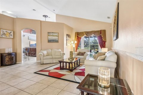 House in Ocoee, Florida 4 bedrooms, 301.47 sq.m. № 2258719 - photo 4