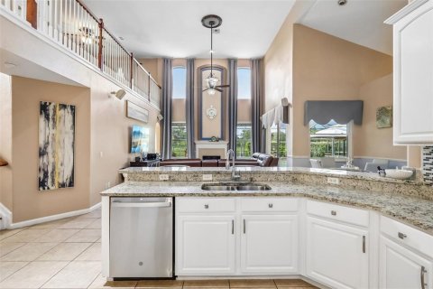 House in Ocoee, Florida 4 bedrooms, 301.47 sq.m. № 2258719 - photo 10