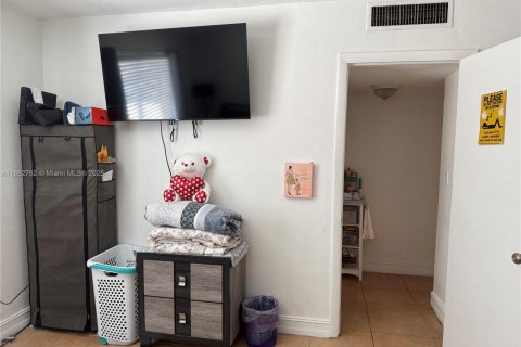 Copropriété à vendre à North Miami Beach, Floride: 1 chambre, 65.03 m2 № 1957438 - photo 9