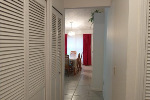 House in Orlando, Florida 3 bedrooms, 151.62 sq.m. № 1808152 - photo 8
