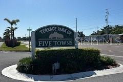 Condo in Saint Petersburg, Florida, 1 bedroom  № 1654109 - photo 19