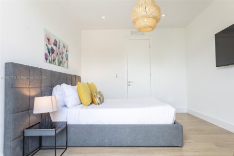 Adosado en alquiler en Miami, Florida, 4 dormitorios, 256.13 m2 № 2060052 - foto 19