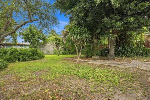 Casa en venta en Fort Lauderdale, Florida, 2 dormitorios, 95.04 m2 № 2402266 - foto 9