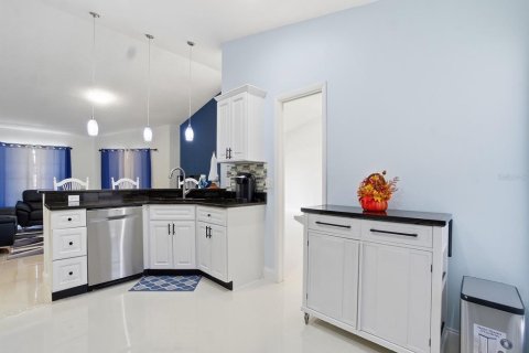 Villa ou maison à vendre à Orlando, Floride: 4 chambres, 185.8 m2 № 2147900 - photo 8