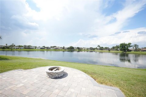 Villa ou maison à vendre à Orlando, Floride: 4 chambres, 185.8 m2 № 2147900 - photo 2