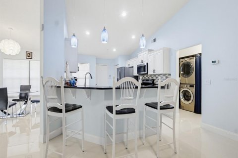 Villa ou maison à vendre à Orlando, Floride: 4 chambres, 185.8 m2 № 2147900 - photo 10