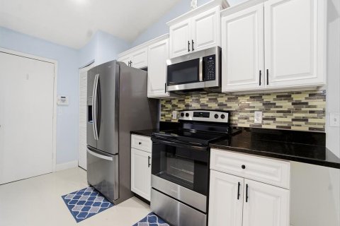 Villa ou maison à vendre à Orlando, Floride: 4 chambres, 185.8 m2 № 2147900 - photo 7