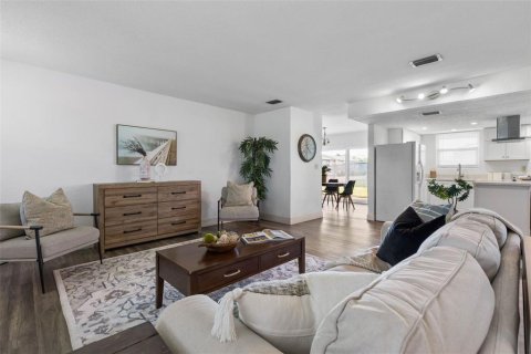 Villa ou maison à vendre à South Daytona, Floride: 3 chambres, 141.21 m2 № 1905079 - photo 7