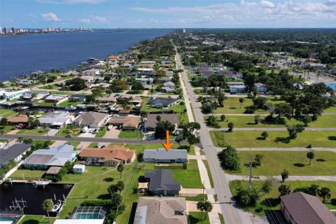 Villa ou maison à vendre à South Daytona, Floride: 3 chambres, 141.21 m2 № 1905079 - photo 26