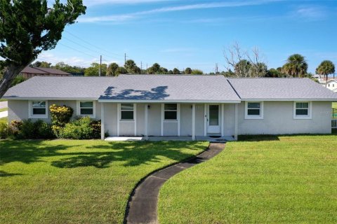 Villa ou maison à vendre à South Daytona, Floride: 3 chambres, 141.21 m2 № 1905079 - photo 1