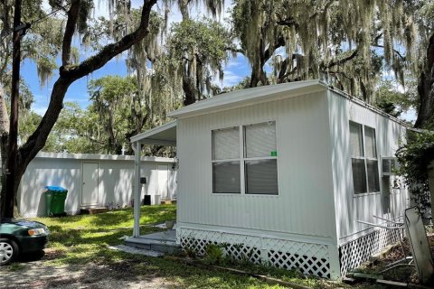 Commercial property in Largo, Florida 440 bedrooms, 9.29 sq.m. № 1873317 - photo 8