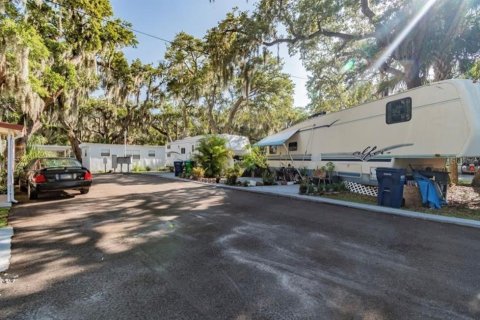 Commercial property in Largo, Florida 440 bedrooms, 9.29 sq.m. № 1873317 - photo 19