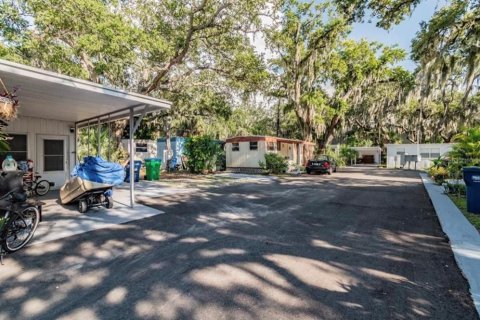 Commercial property in Largo, Florida 440 bedrooms, 9.29 sq.m. № 1873317 - photo 11