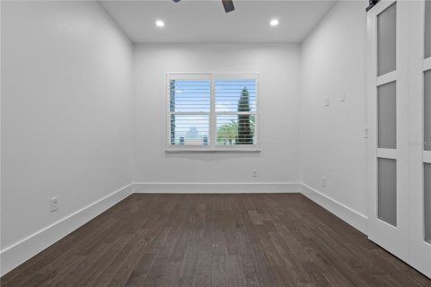 Casa en alquiler en Eustis, Florida, 5 dormitorios, 455.59 m2 № 1908497 - foto 11