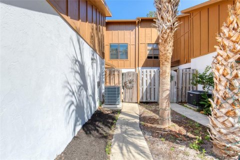 Adosado en venta en Ormond Beach, Florida, 3 dormitorios, 149.94 m2 № 2166267 - foto 5