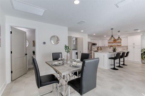 Adosado en venta en Ormond Beach, Florida, 3 dormitorios, 149.94 m2 № 2166267 - foto 12