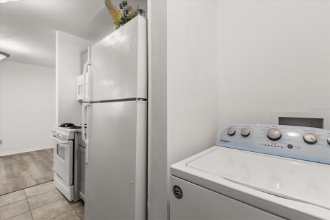 Condo in Orlando, Florida, 1 bedroom № 2094547 - photo 13