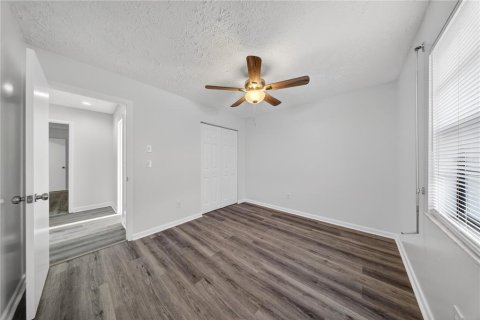 House in Saint Lucie, Florida 3 bedrooms, 144.18 sq.m. № 2166274 - photo 17