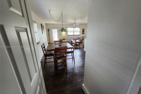 Condominio en venta en Delray Beach, Florida, 1 dormitorio, 66.89 m2 № 2018467 - foto 17