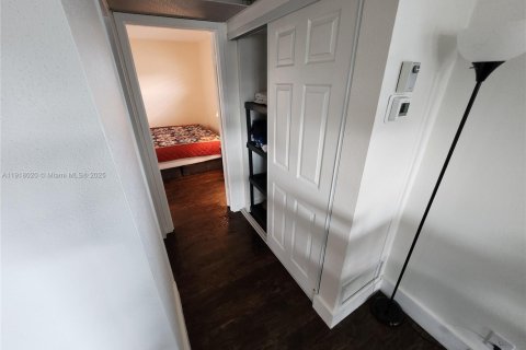 Condominio en venta en Delray Beach, Florida, 1 dormitorio, 66.89 m2 № 2018467 - foto 14