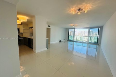 Condominio en Sunny Isles Beach, Florida, 2 dormitorios  № 2008677