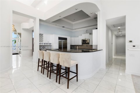 Villa ou maison à vendre à Weston, Floride: 4 chambres, 436.64 m2 № 1966489 - photo 15