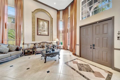 House in Miramar, Florida 6 bedrooms, 348.38 sq.m. № 1857260 - photo 8
