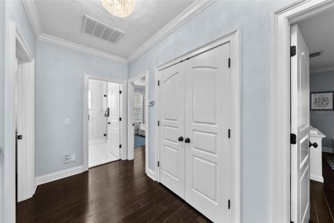 House in Tampa, Florida 4 bedrooms, 389.82 sq.m. № 1426458 - photo 28