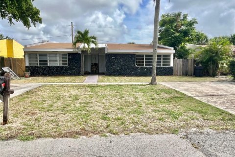 House in Fort Lauderdale, Florida 3 bedrooms, 214.42 sq.m. № 1961157